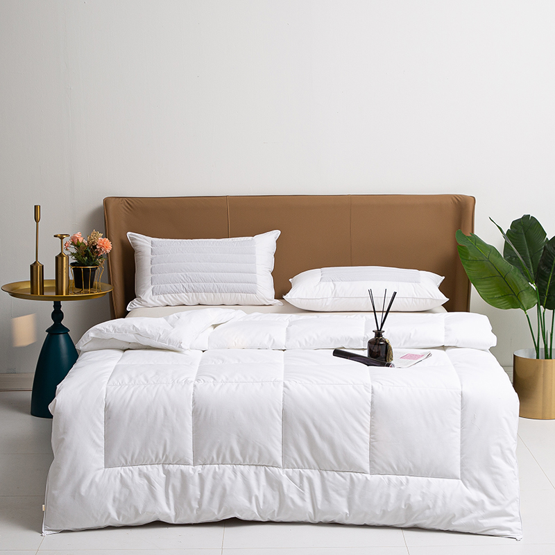 طقم لحاف صيفي مبطن أبيض من القطن 100% بحشوة ألياف دقيقة 300 جرام