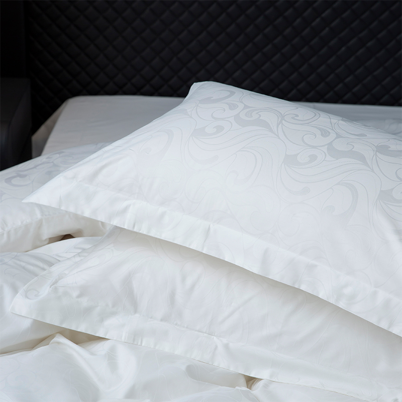 طقم بياضات سرير فندقي جديد من القطن الخالص الساتان الأبيض بنقشة الجاكار طقم بياضات سرير فندقي جديد من القطن الخالص الساتان الأبيض بنقشة الجاكار