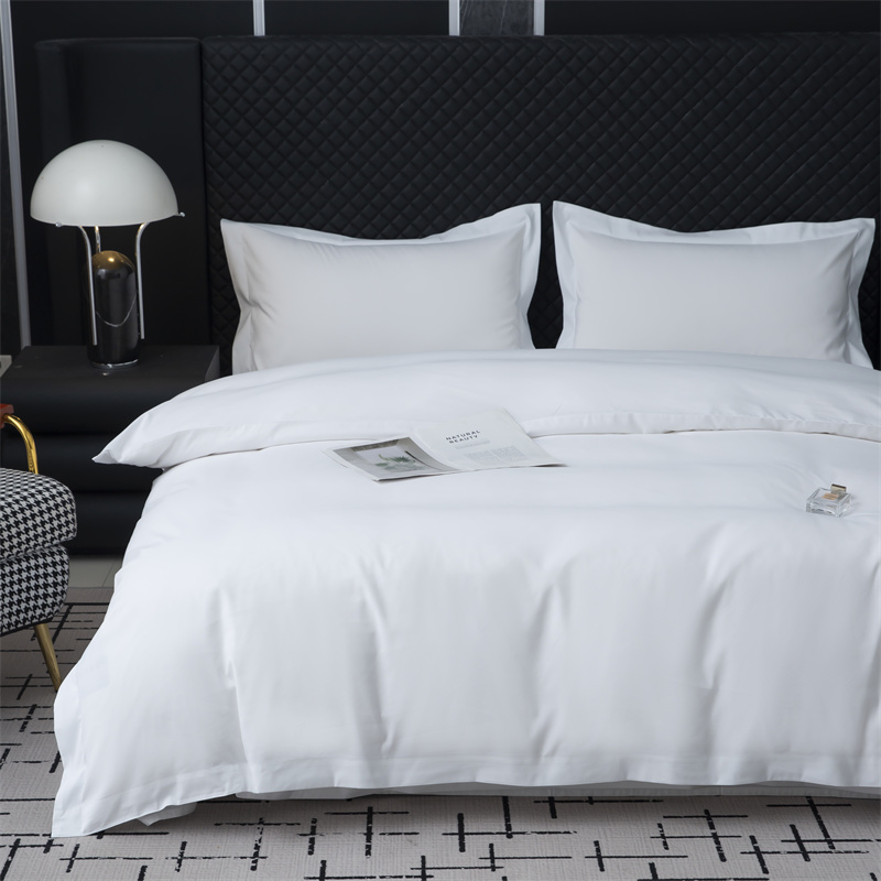طقم بياضات سرير فندقي اقتصادي من البوليستر 100% بوزن 135 جرامًا للمتر المربع طقم بياضات سرير فندقي اقتصادي من البوليستر 100% بوزن 135 جرامًا للمتر المربع