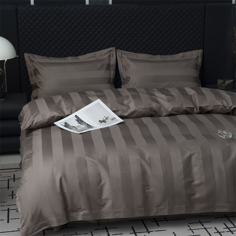 طقم مفروشات من قطن الساتين 750TC بخطوط ساتين 7 سم طقم مفروشات من قطن الساتين 750TC بخطوط ساتين 7 سم