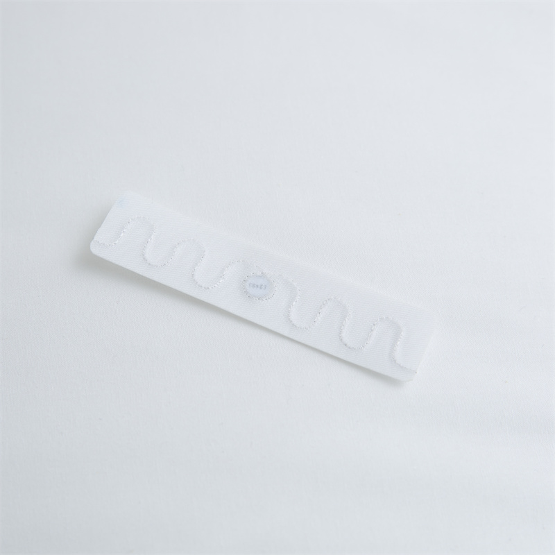 طقم بياضات سرير فندقي اقتصادي من البوليستر 100% بوزن 135 جرامًا للمتر المربع طقم بياضات سرير فندقي اقتصادي من البوليستر 100% بوزن 135 جرامًا للمتر المربع