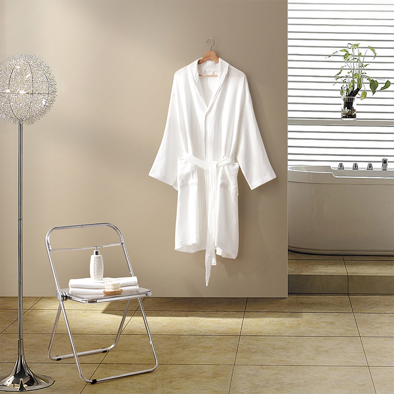 روب حمام من قماش الشاش القطني مزدوج الطبقات بياقة شال فندقي روب حمام من قماش الشاش القطني مزدوج الطبقات بياقة شال فندقي