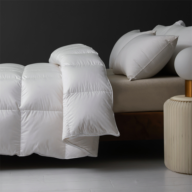 لحاف ريش إوز ناعم وخفيف الوزن لتدفئة الشتاء لحاف ريش إوز ناعم وخفيف الوزن لتدفئة الشتاء