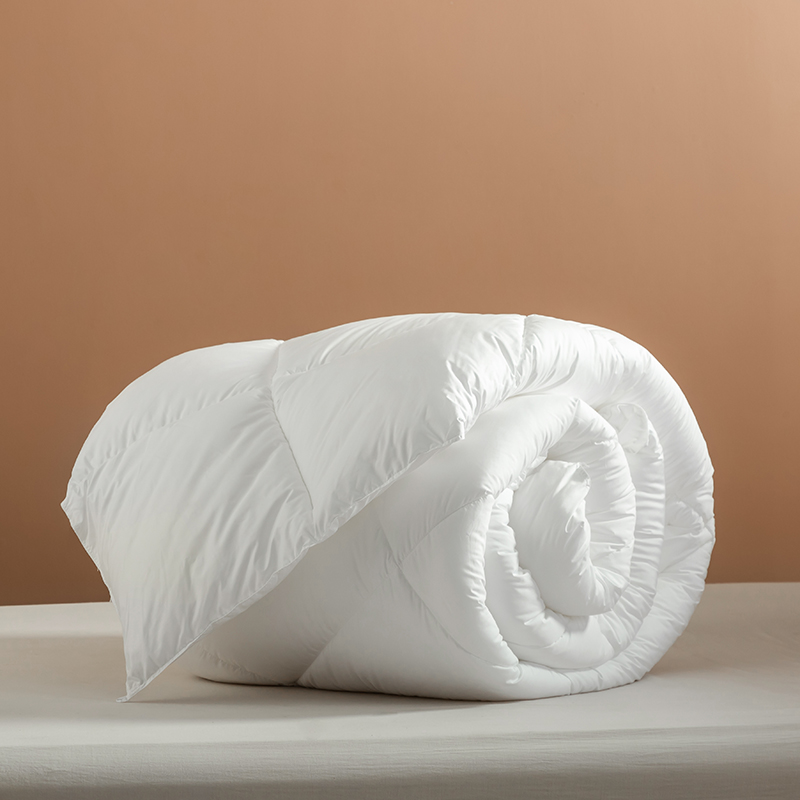 لحاف بريش الإوز مع غطاء قطني 100% للفنادق الفاخرة لحاف بريش الإوز مع غطاء قطني 100% للفنادق الفاخرة