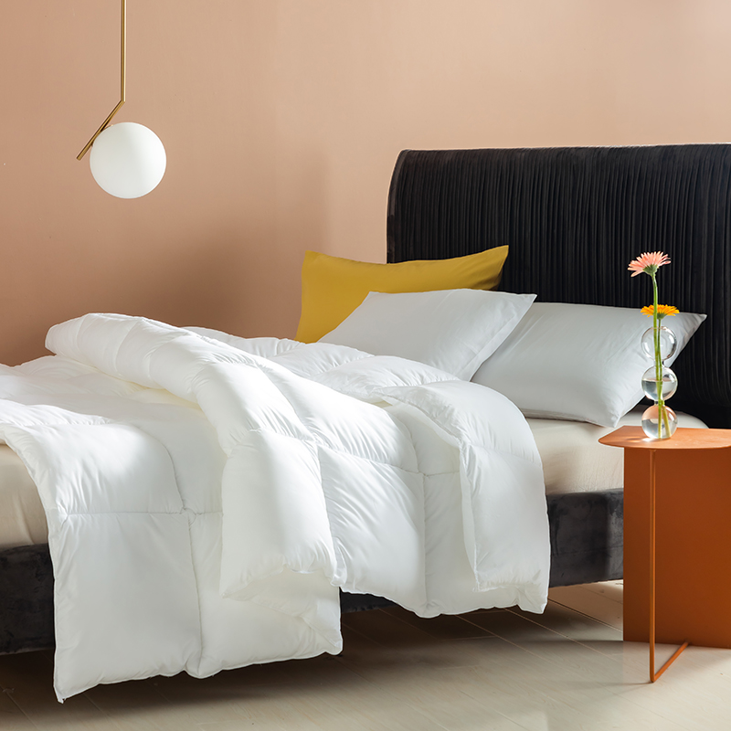 لحاف بريش الإوز مع غطاء قطني 100% للفنادق الفاخرة لحاف بريش الإوز مع غطاء قطني 100% للفنادق الفاخرة