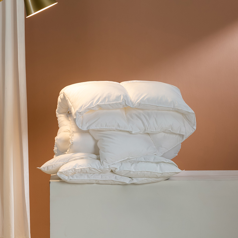 لحاف بريش الإوز مع غطاء قطني 100% للفنادق الفاخرة لحاف بريش الإوز مع غطاء قطني 100% للفنادق الفاخرة