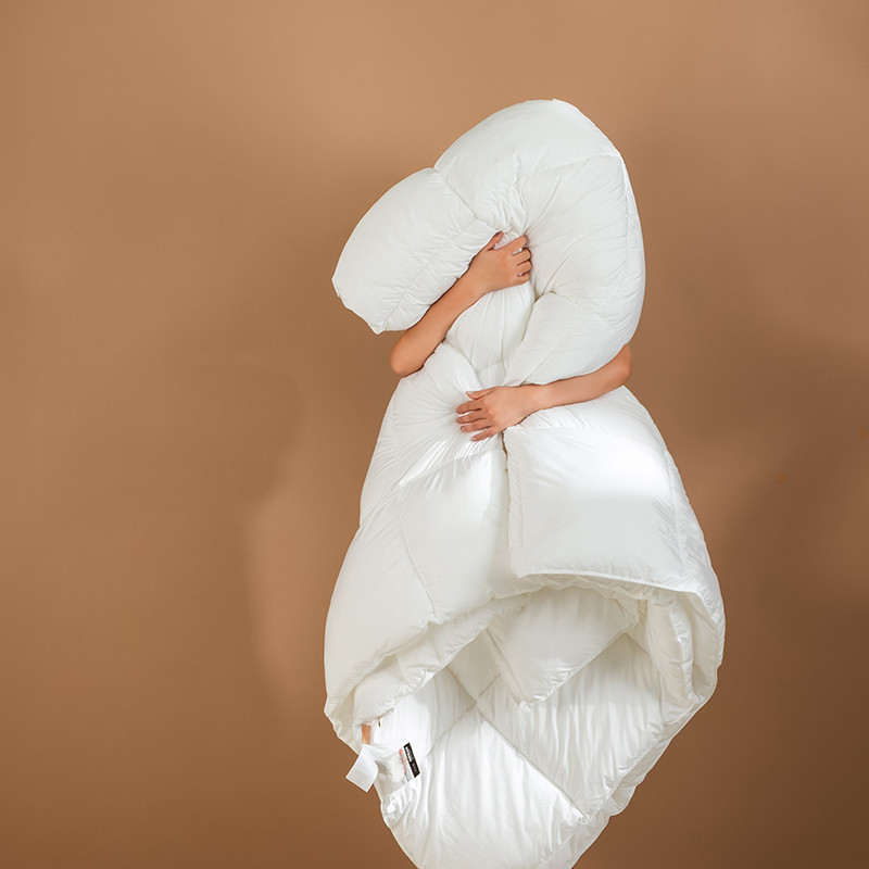 لحاف بريش الإوز مع غطاء قطني 100% للفنادق الفاخرة لحاف بريش الإوز مع غطاء قطني 100% للفنادق الفاخرة