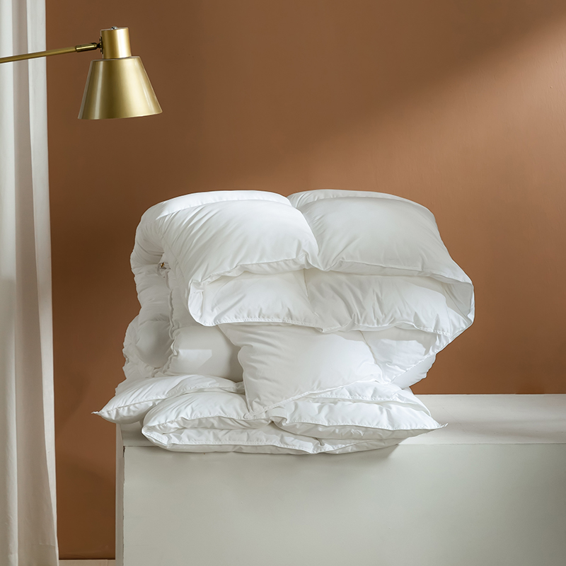 لحاف بريش الإوز مع غطاء قطني 100% للفنادق الفاخرة لحاف بريش الإوز مع غطاء قطني 100% للفنادق الفاخرة